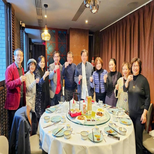 英国华人收藏家俱乐部主要成员，喜迎新春，蛇年大吉！